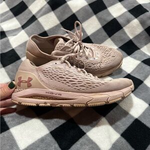 Under Armour Hover pale pink tennis shoes